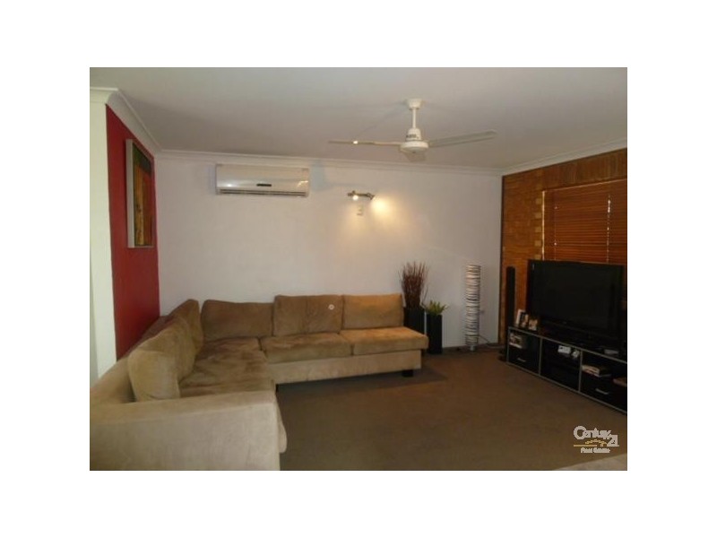 1/15 Carinya Drive, Gladstone QLD 4680