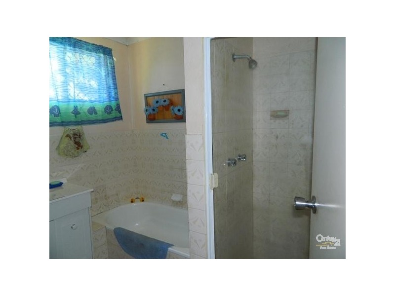 27 Barramundi Street, Toolooa QLD 4680