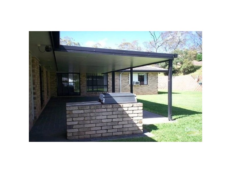 17 Stitt Close, Glen Eden QLD 4680