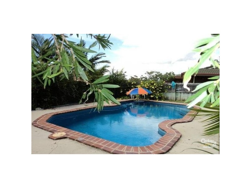 17 Stitt Close, Glen Eden QLD 4680