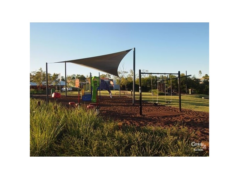 30 Daintree Boulevard, Kirkwood QLD 4680