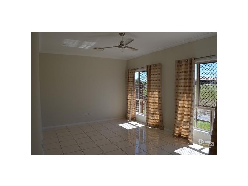 2a Golfview Drive, Boyne Island QLD 4680