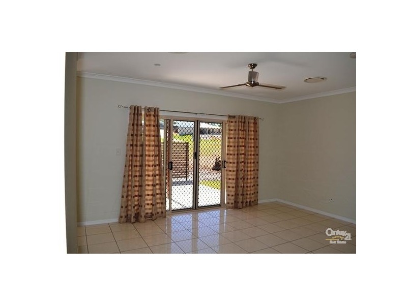 2a Golfview Drive, Boyne Island QLD 4680
