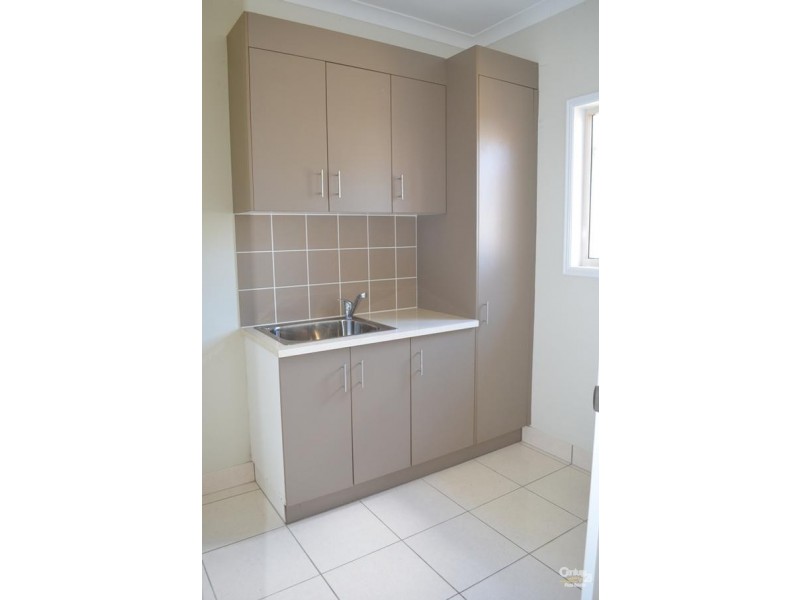 2a Golfview Drive, Boyne Island QLD 4680