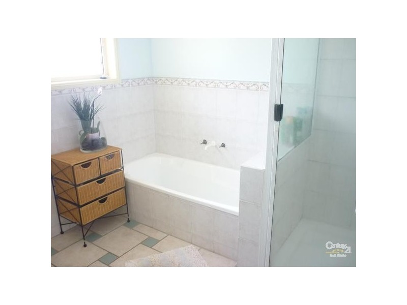 28A Holland Street, Gladstone QLD 4680