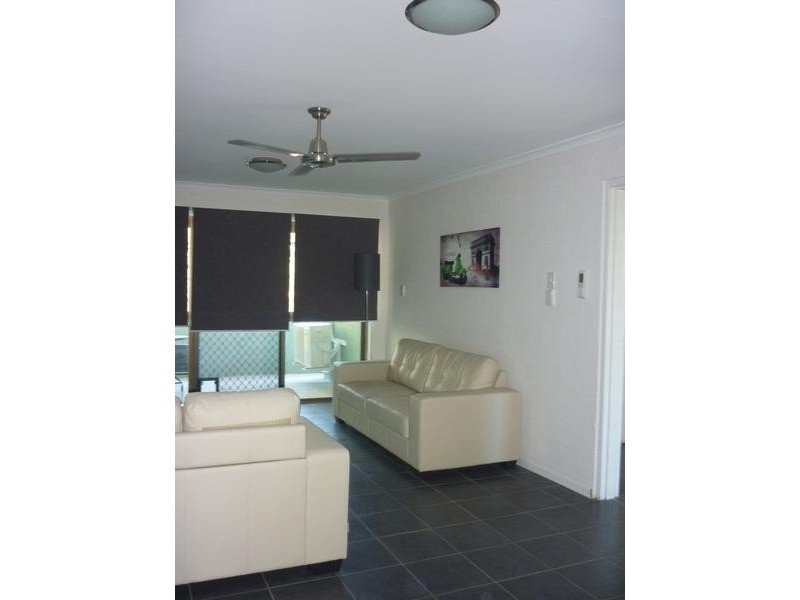 6/8 Roseberry Street, Gladstone QLD 4680