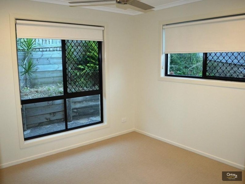 27 Reinaerhoff Crescent, Gladstone QLD 4680