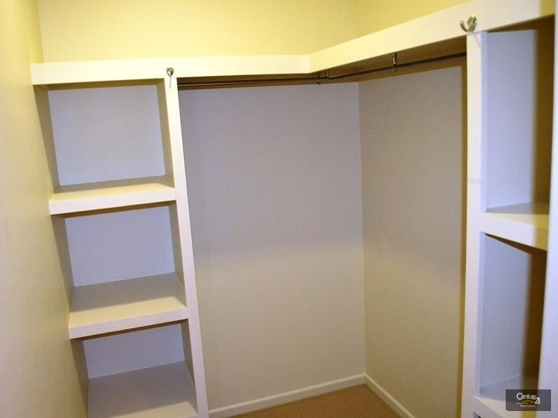 27 Reinaerhoff Crescent, Gladstone QLD 4680