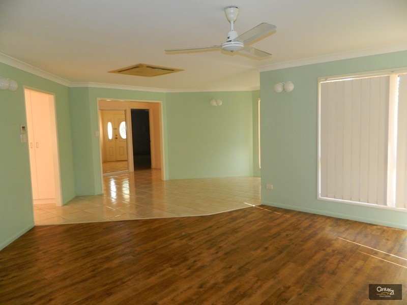 64 Aramac Drive, Clinton QLD 4680