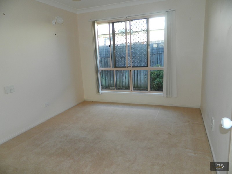 64 Aramac Drive, Clinton QLD 4680