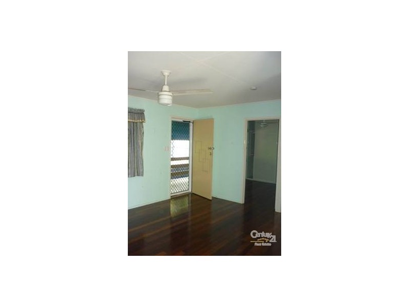 2/21 Walters Avenue, Gladstone QLD 4680