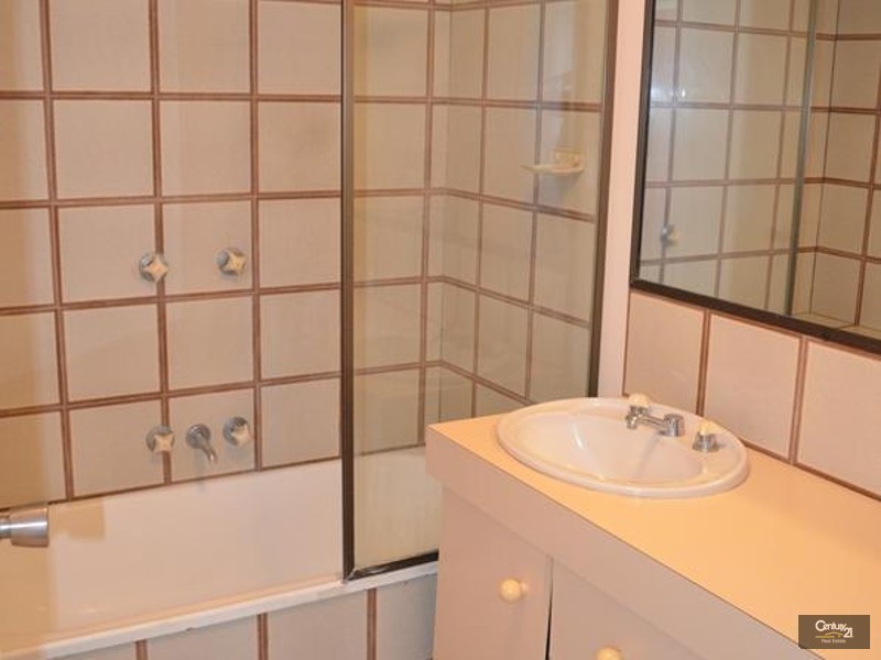 68/32 Kent Street, West Gladstone QLD 4680