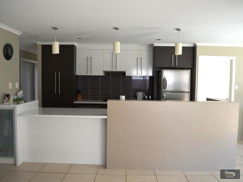 13 Beezley Street, Glen Eden QLD 4680