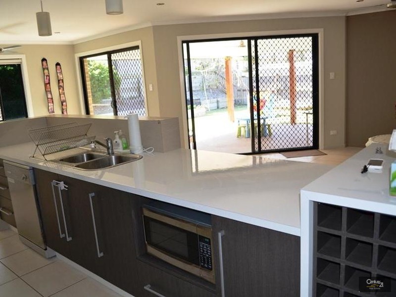 13 Beezley Street, Glen Eden QLD 4680