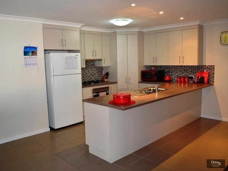 36 Sanctuary Place, South Gladstone QLD 4680