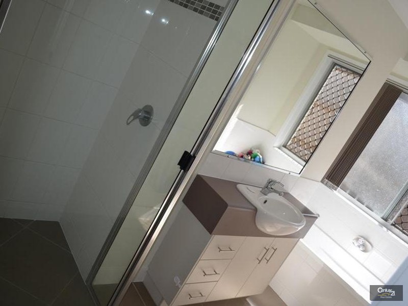 36 Sanctuary Place, South Gladstone QLD 4680