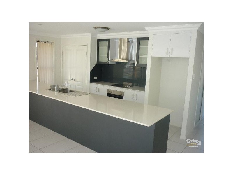 10 Reinaerhoff Crescent, Gladstone QLD 4680