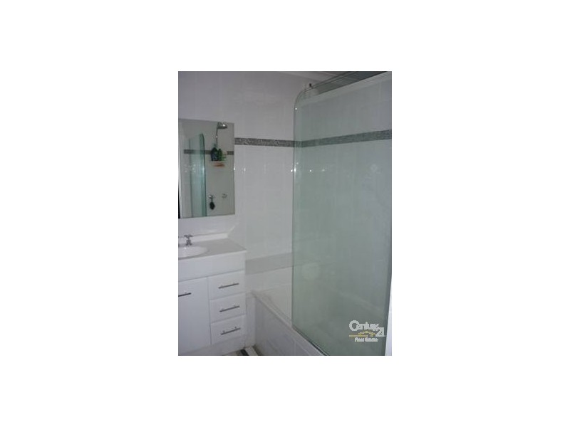 4/259 Auckland Street, Gladstone QLD 4680