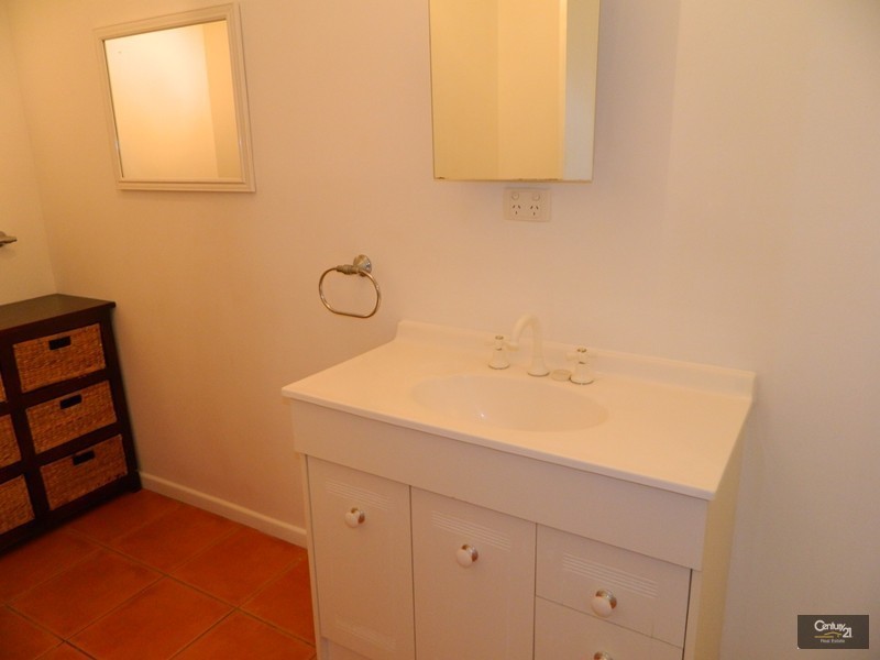 8 Butler Street, Yarwun QLD 4694