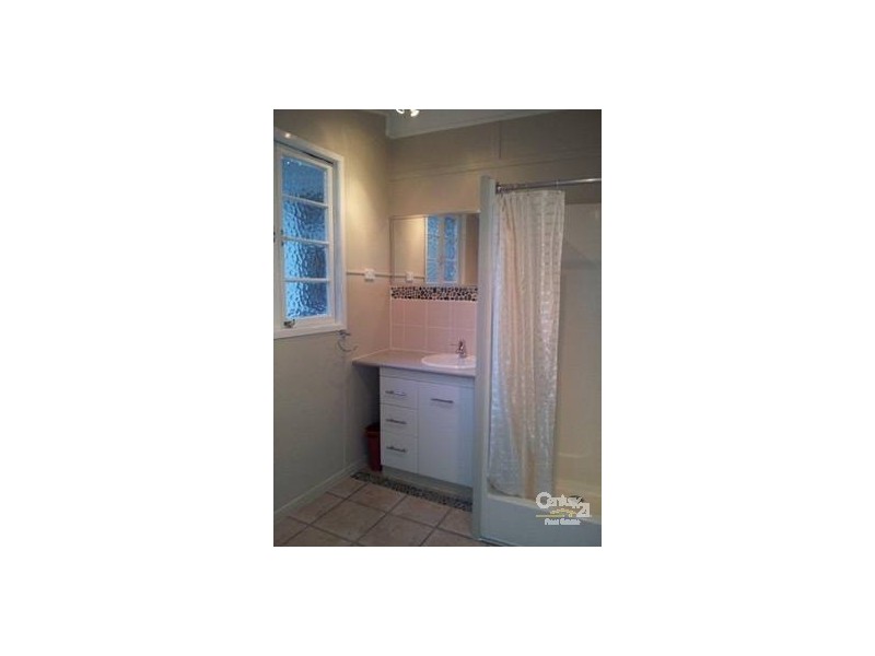 11 Amelia Street House and Studio, Gladstone QLD 4680