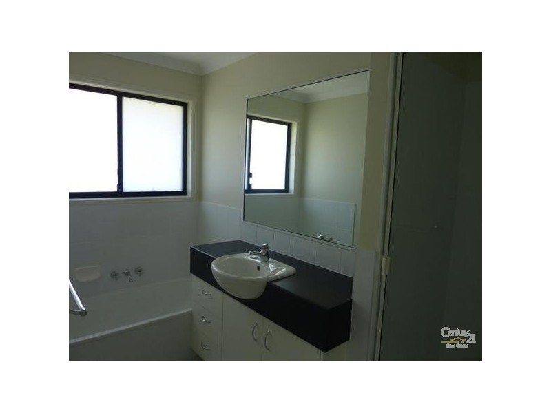 3 Carneige Court, Glen Eden QLD 4680