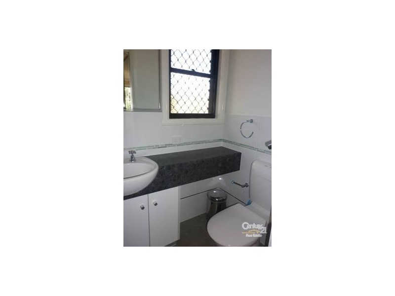 1/11 Walsh Street, Gladstone QLD 4680