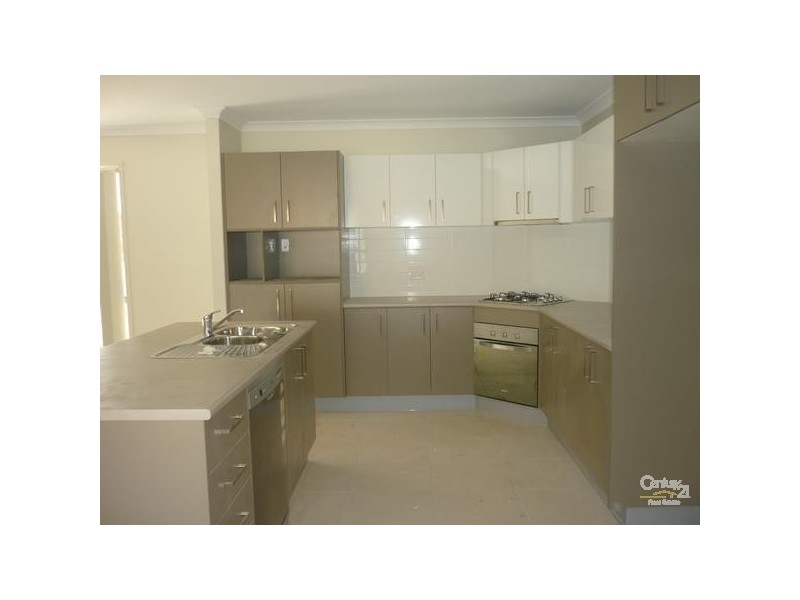 32 Briffney Street, Kirkwood QLD 4680