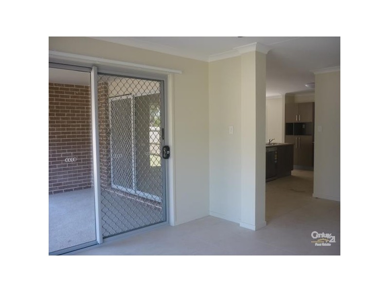 32 Briffney Street, Kirkwood QLD 4680