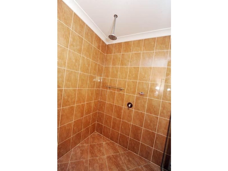 16 Luana Crescent, Beecher QLD 4680