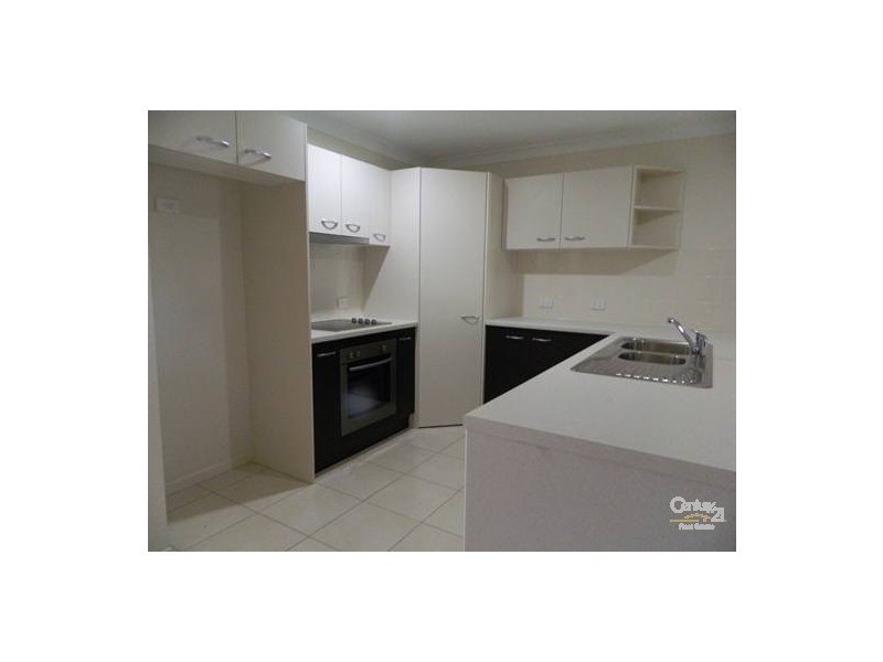 50 Broadwater Place, Kirkwood QLD 4680