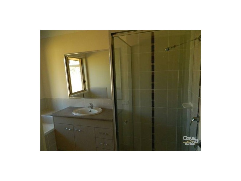 50 Broadwater Place, Kirkwood QLD 4680