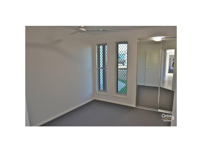26 Woodland Court, Kirkwood QLD 4680