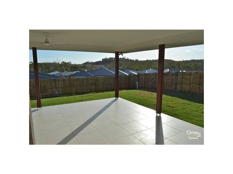 26 Woodland Court, Kirkwood QLD 4680