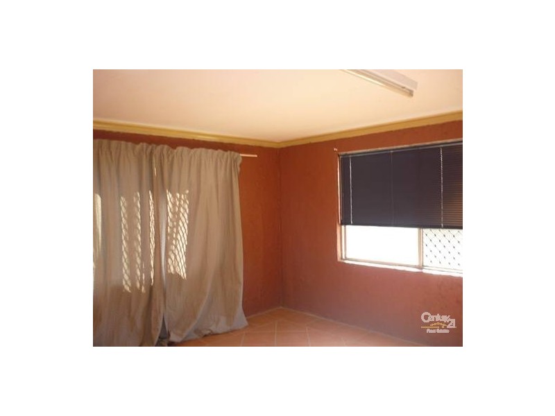 10 Wilson Street, New Auckland QLD 4680