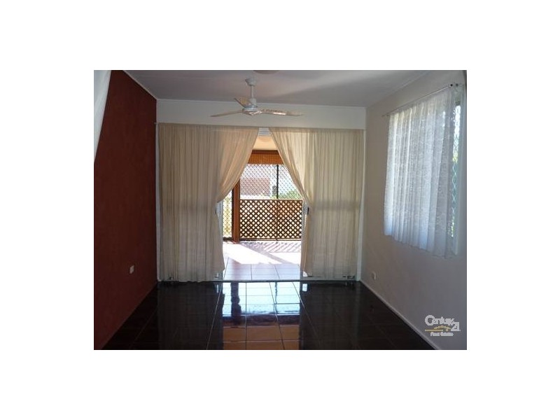 10 Wilson Street, New Auckland QLD 4680