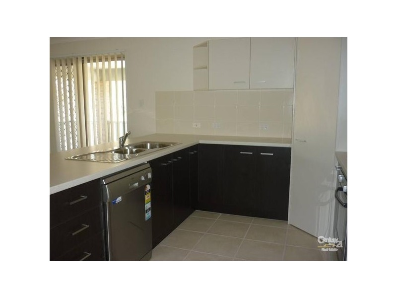 3 Springbrook Terrace, Kirkwood QLD 4680