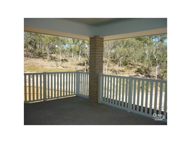 3 Springbrook Terrace, Kirkwood QLD 4680