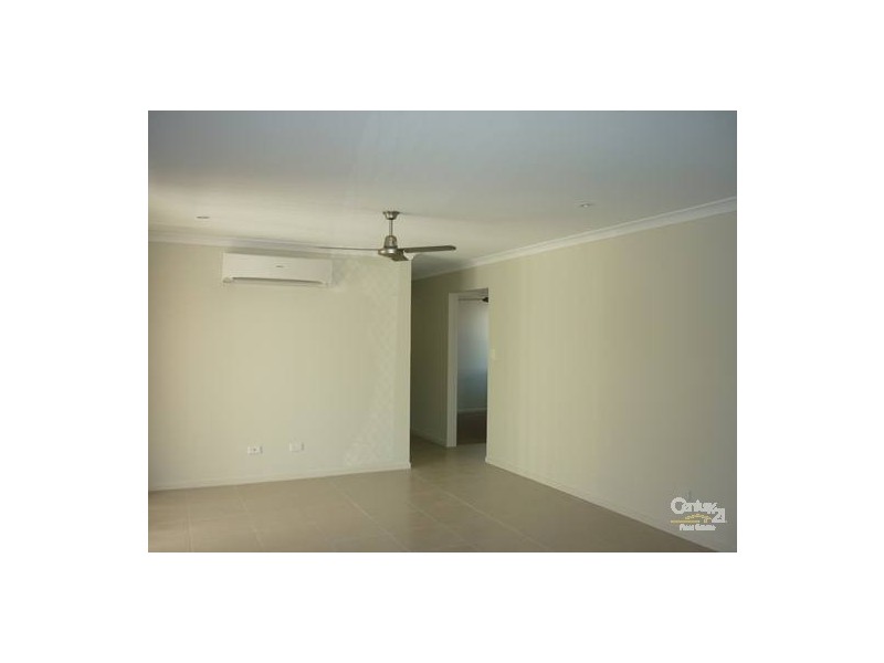 37 Briffney Street Little Creek, Kirkwood QLD 4680