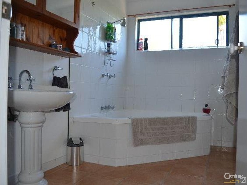 12 Bembooka Close, Glen Eden QLD 4680