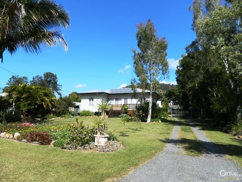 1377 Calliope River Road, Yarwun QLD 4694