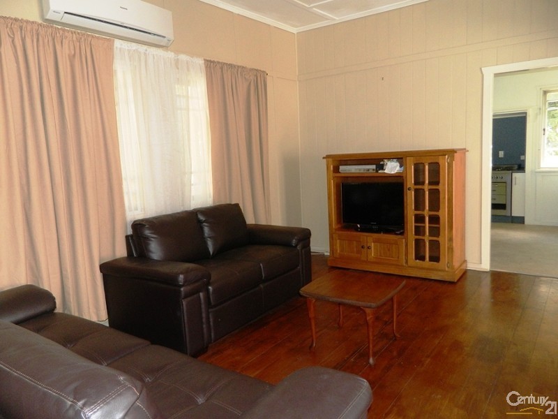 1377 Calliope River Road, Yarwun QLD 4694