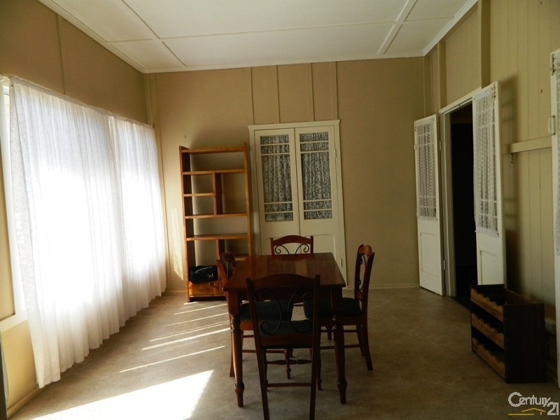 1377 Calliope River Road, Yarwun QLD 4694