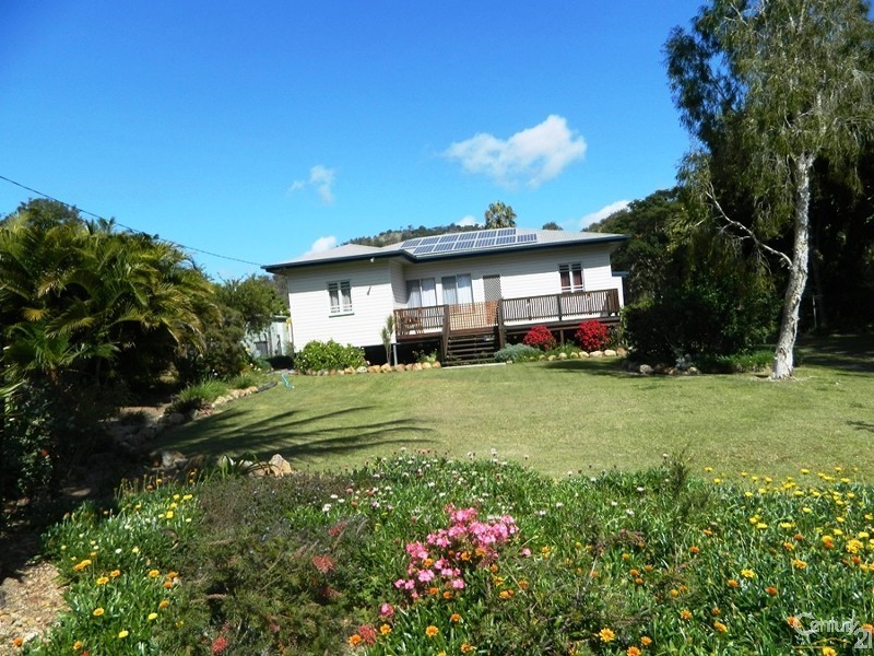 1377 Calliope River Road, Yarwun QLD 4694