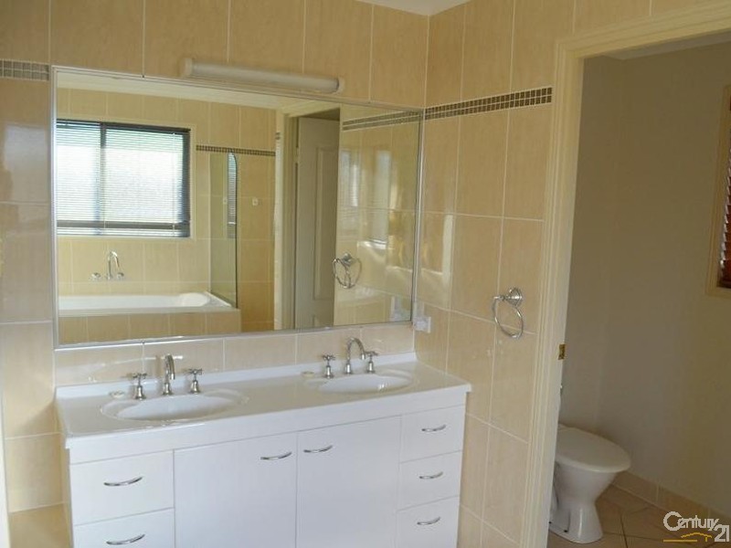 1 Harlequin Court, Calliope QLD 4680