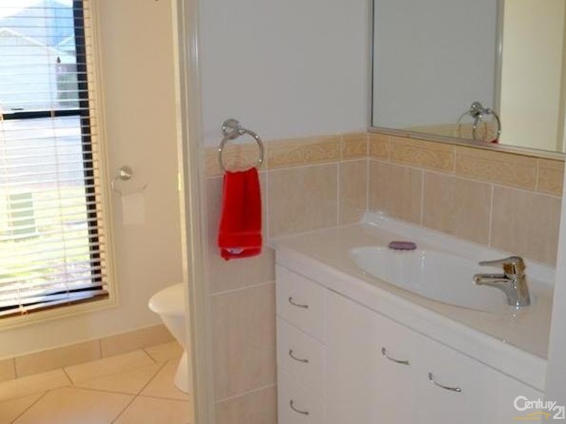 1 Harlequin Court, Calliope QLD 4680