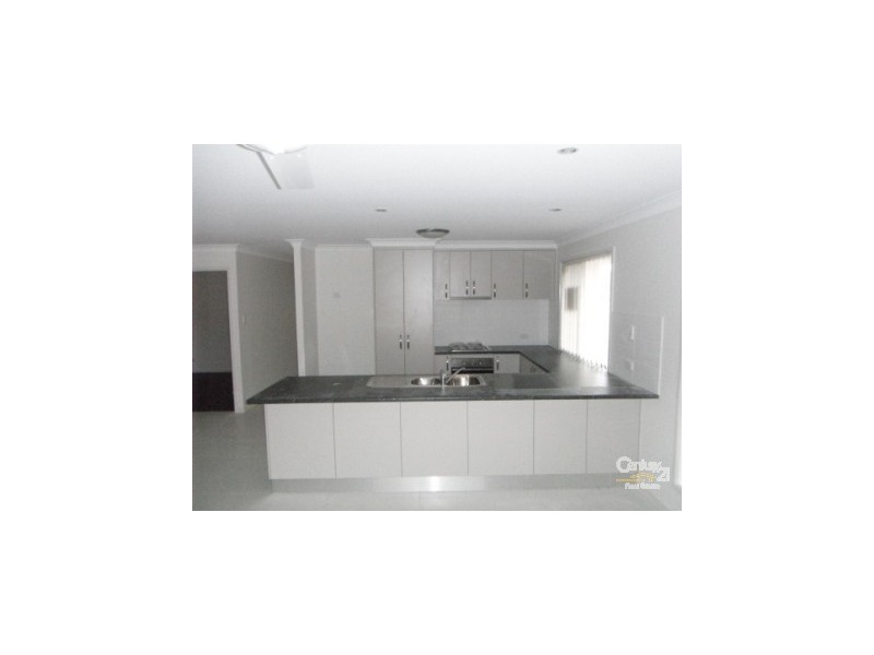 54 Briffney Street, Kirkwood QLD 4680