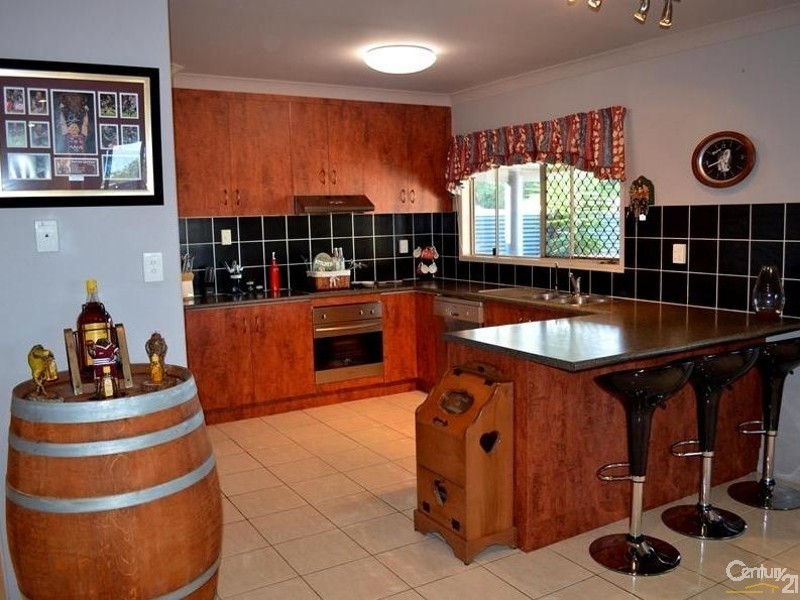 14 Stitt Close, Glen Eden QLD 4680