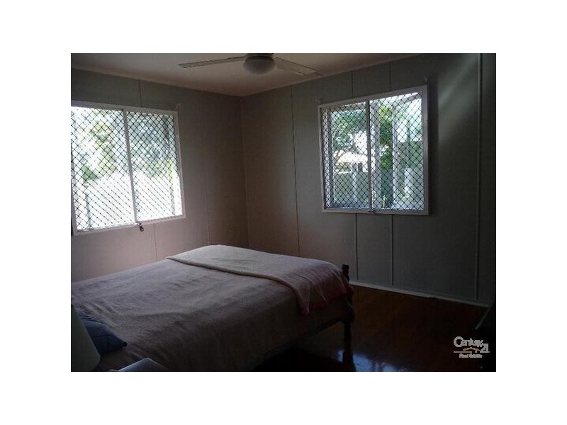 19 Moura Crescent, Barney Point QLD 4680