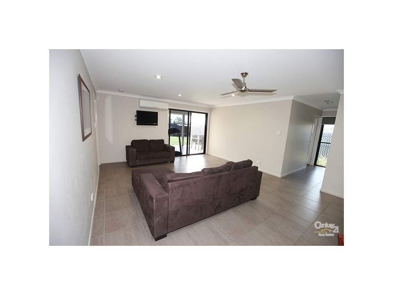 6 Redgum Drive, Kirkwood QLD 4680