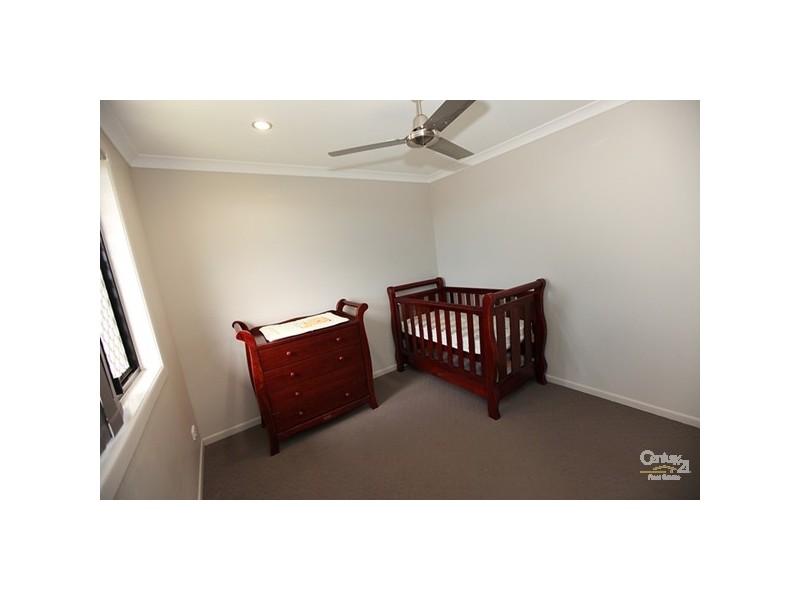 6 Redgum Drive, Kirkwood QLD 4680